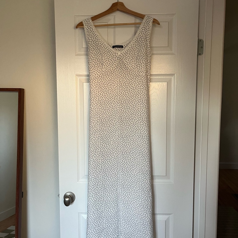 Brandy Melville White Floral Print Maxi Dress